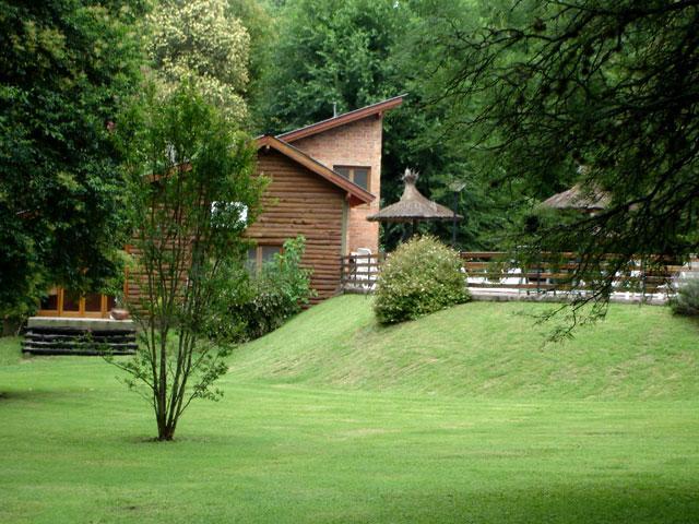 Grenouille Hotel Villa General Belgrano Buitenkant foto