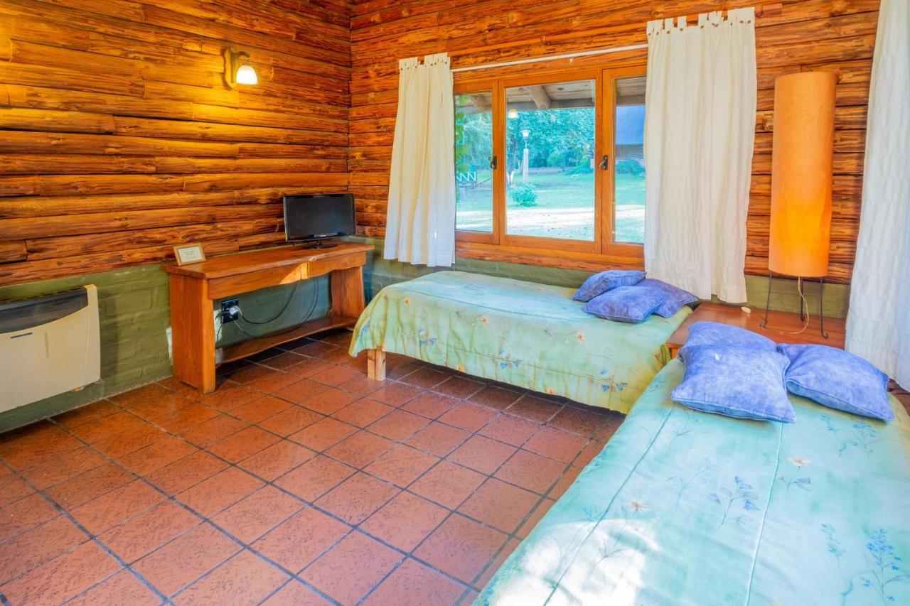 Grenouille Hotel Villa General Belgrano Buitenkant foto