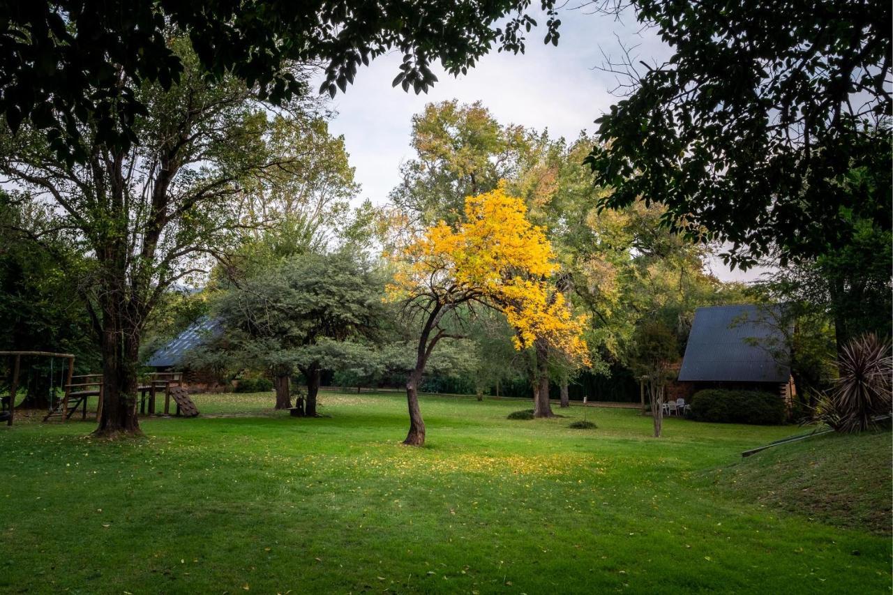 Grenouille Hotel Villa General Belgrano Buitenkant foto